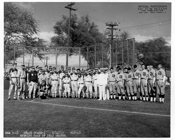 Coast Guard Team Pearl Harbor 1943.gif